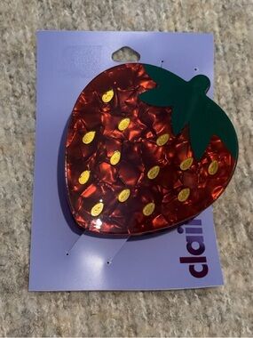 Strawberry Hair Clip 🍓 Red Acrylic Statement Barrette Y2K Cute
